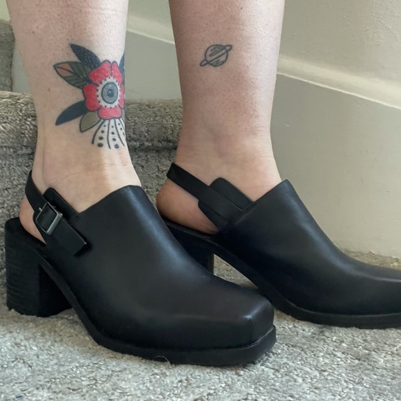 Intentionally Blank Honcho Mule - Picture 5 of 5